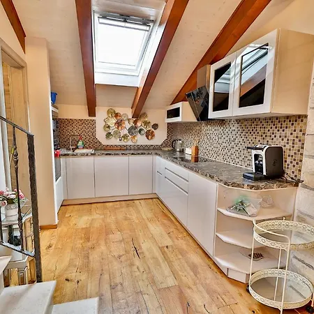 Royal Mia * Пиран