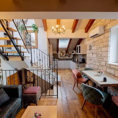 Royal Mia * פיראן