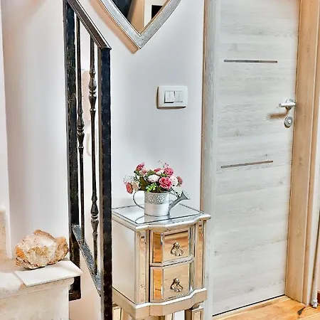 Royal Mia * Пиран