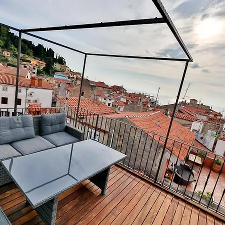 Royal Mia Апартаменты *