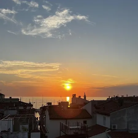 Royal Mia Апартаменты *