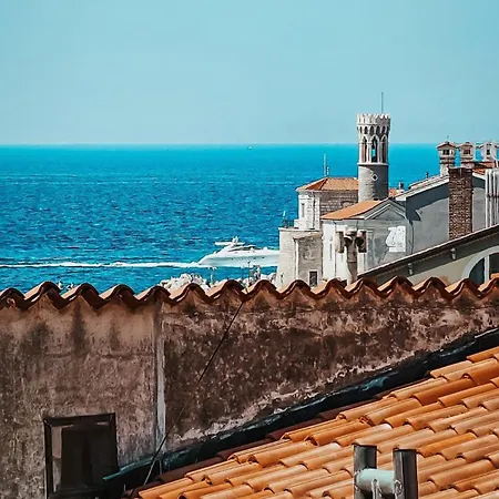 Royal Mia Апартаменты *