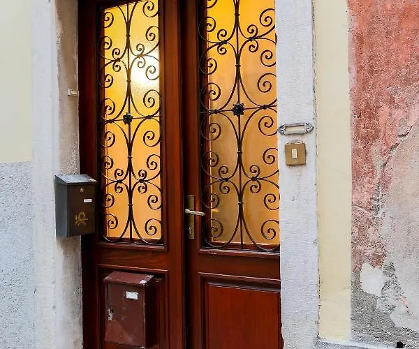 Royal Mia 公寓 皮兰